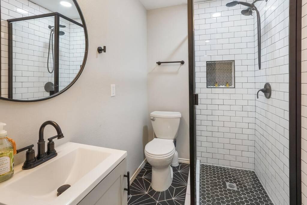 Cozy Two Bedroom Home Minutes From Downtown! Houston Ngoại thất bức ảnh